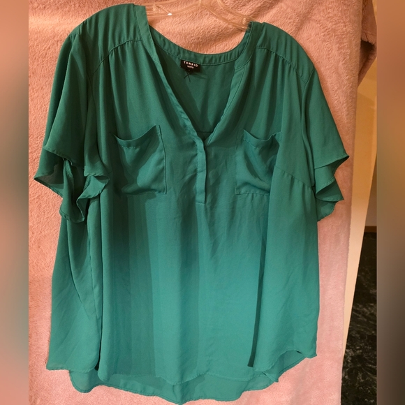torrid Tops - Torrid Green Short Sleeve Flowy Plus Size 4 Top
